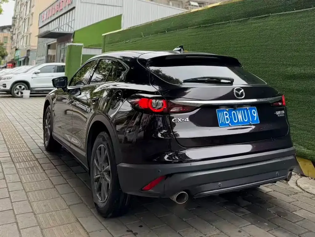 Mazda CX-4 2021 из CN, фото 9