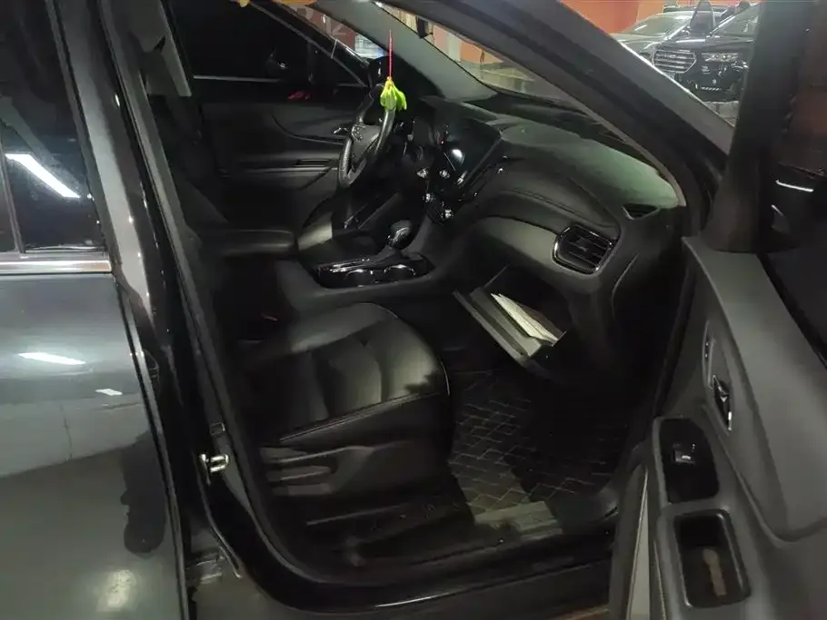 Chevrolet Equinox 2022 из CN, фото 8