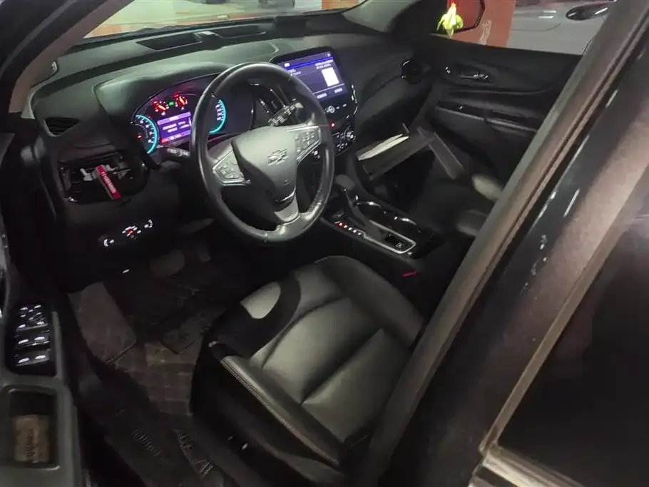 Chevrolet Equinox 2022 из CN, фото 4
