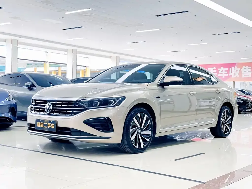 Volkswagen Passat — фото 1