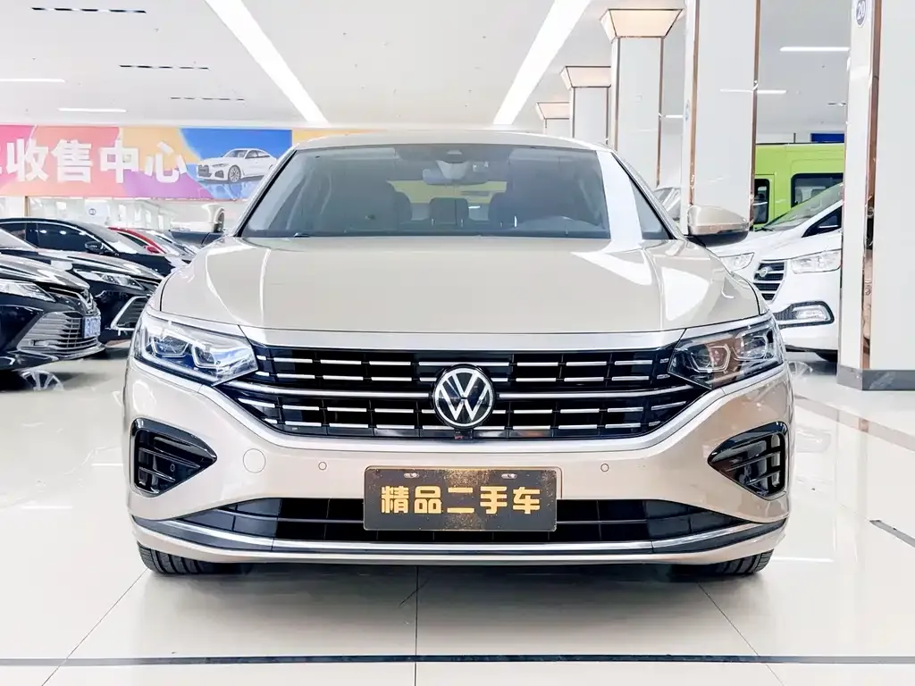 Volkswagen Passat — фото 10