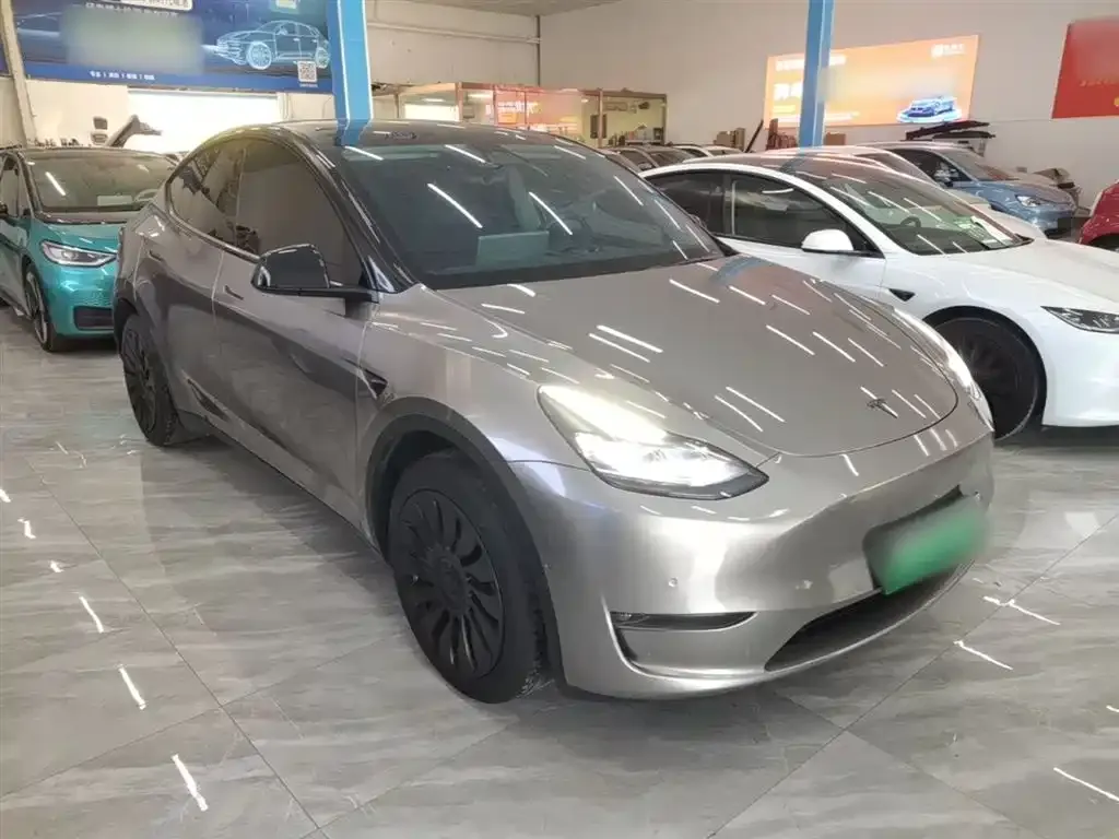 Tesla Model Y — фото 7