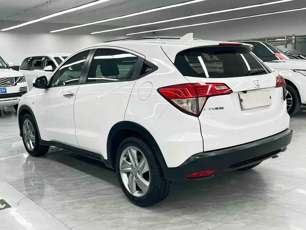 Honda Vezel — фото 7