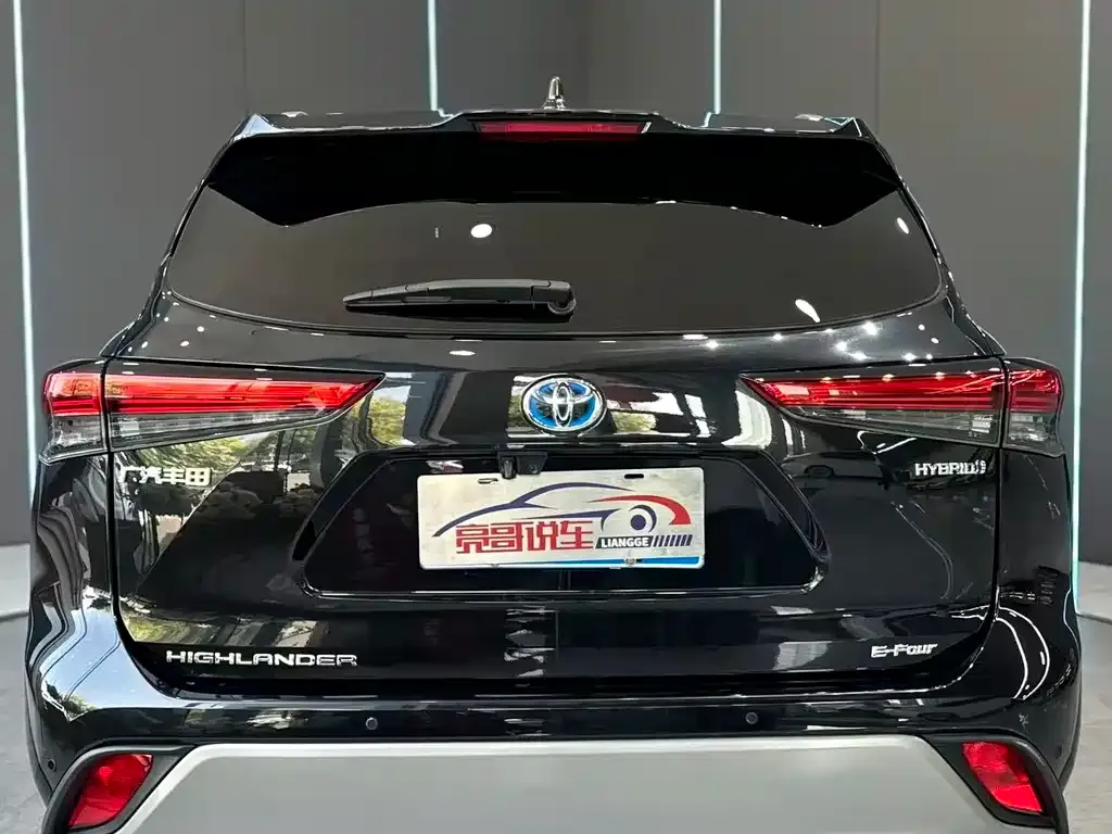 Toyota Highlander — фото 5