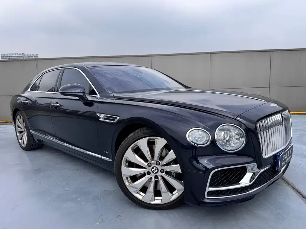Bentley Flying Spur — фото 7