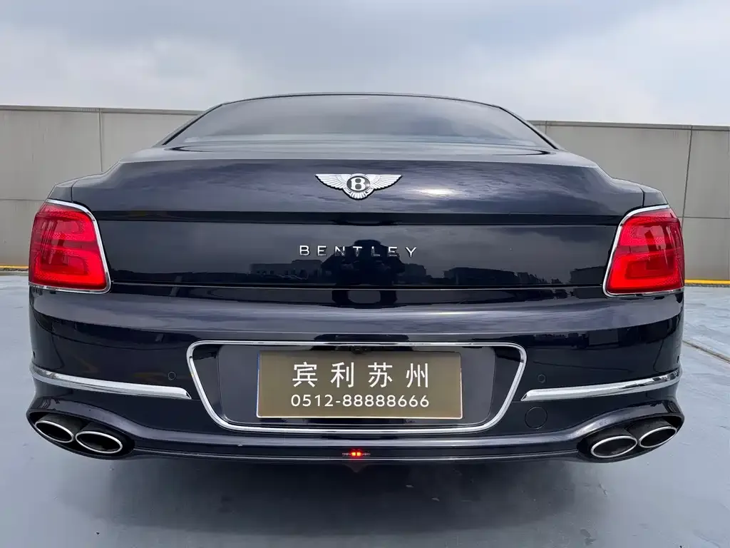 Bentley Flying Spur — фото 4
