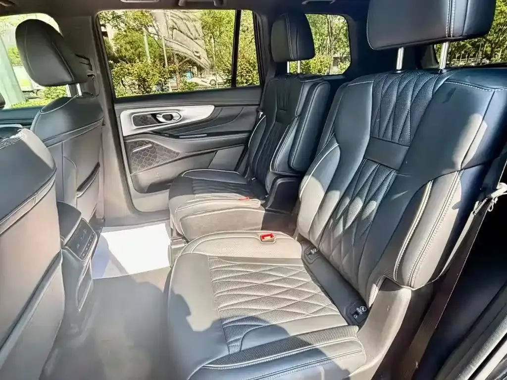GAC Motor Trumpchi GS8 — фото 2