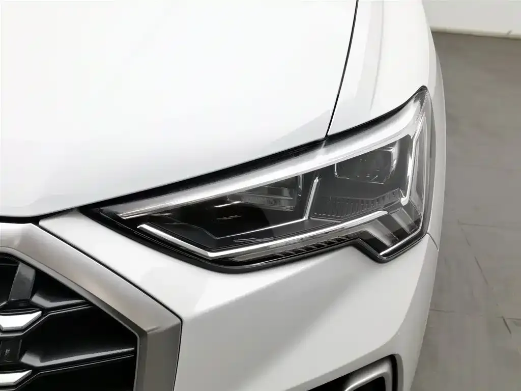 Audi Q3 2021 из CN, фото 3