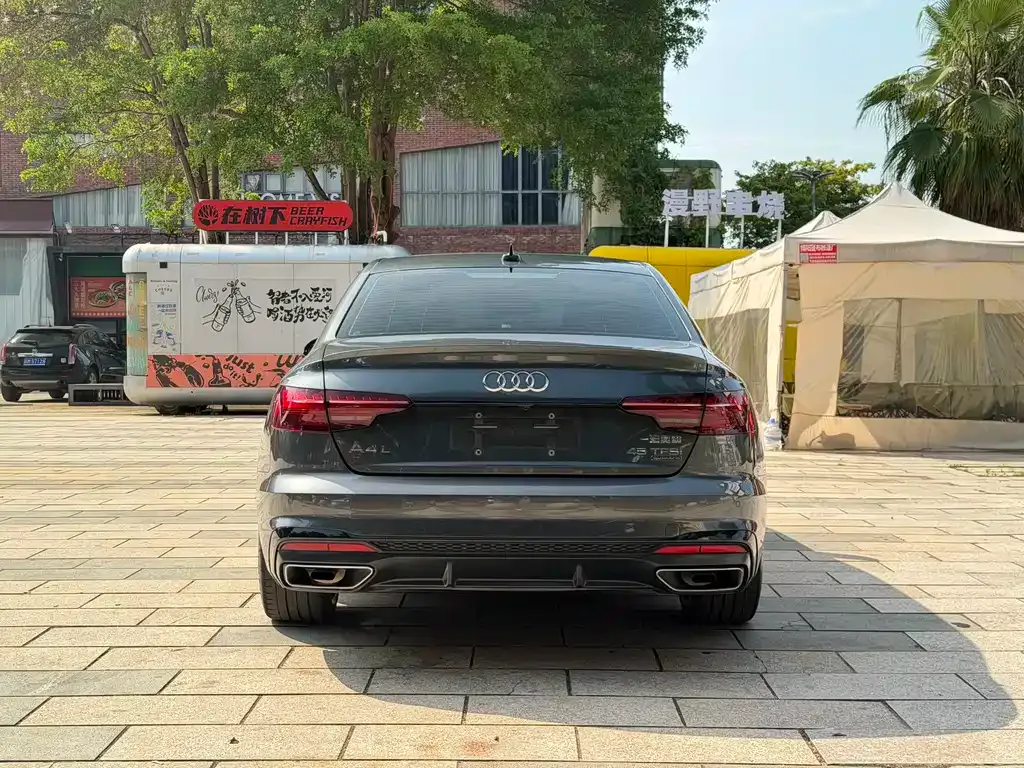 Audi A4L 2022 из CN, фото 7