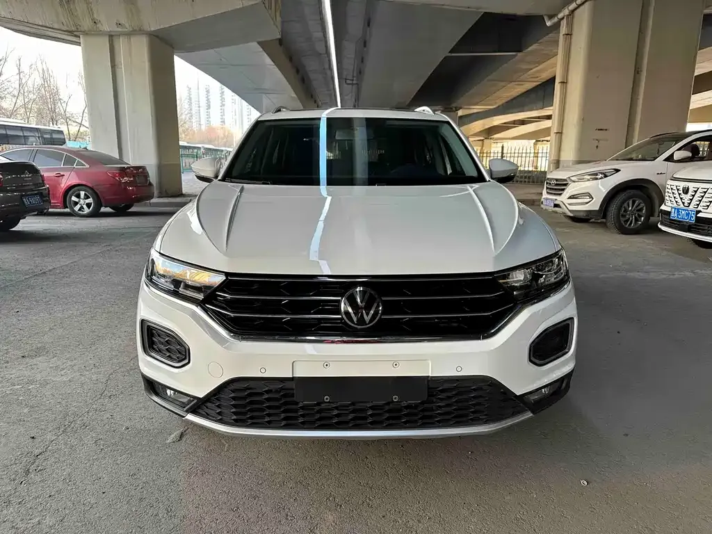 Volkswagen T-Roc — фото 3