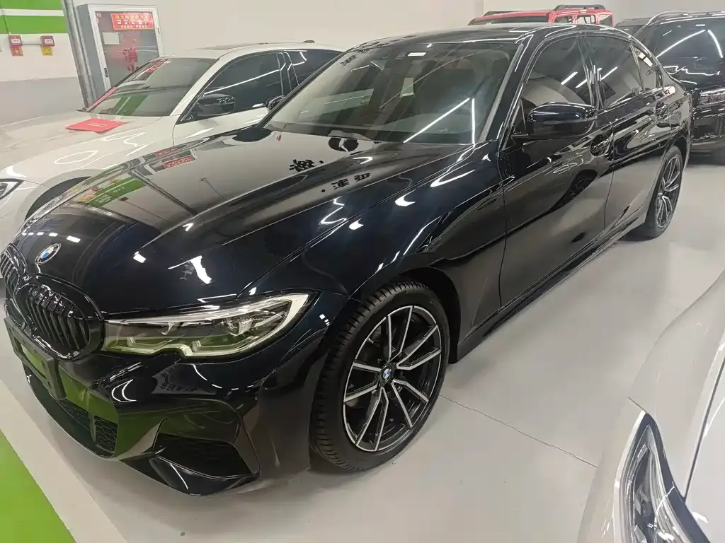 BMW 3 Series — фото 1
