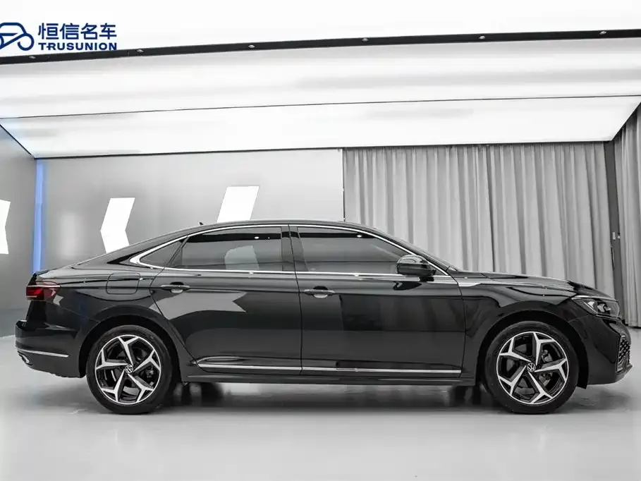 Volkswagen Passat — фото 10