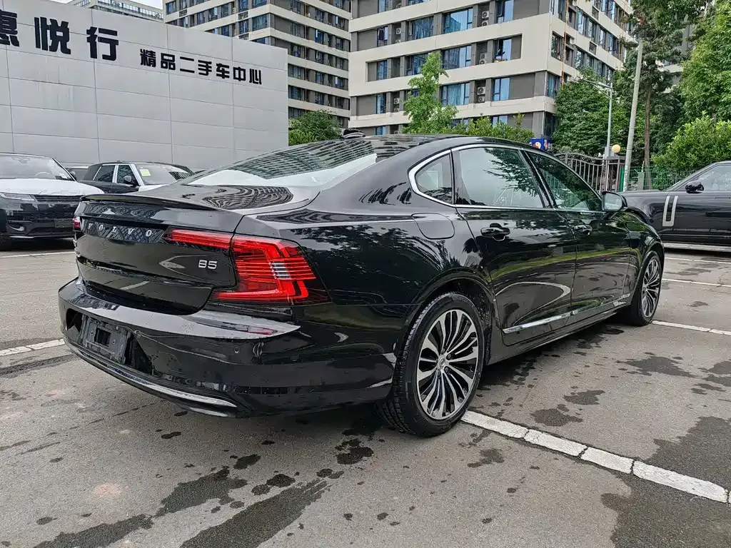 Volvo S90 — фото 10