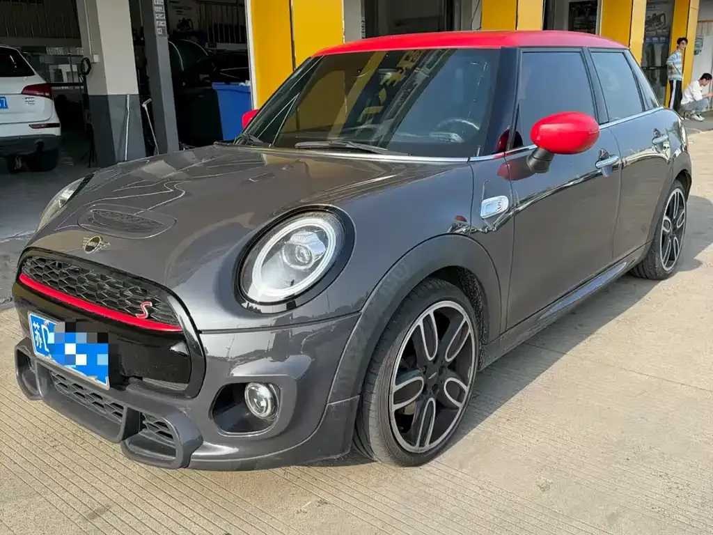 MINI Cooper (3-door) — фото 1