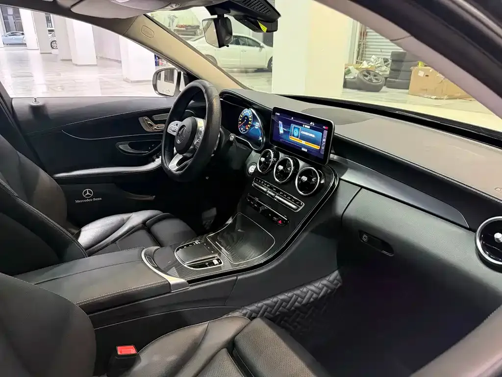 Mercedes-Benz C-Class — фото 10