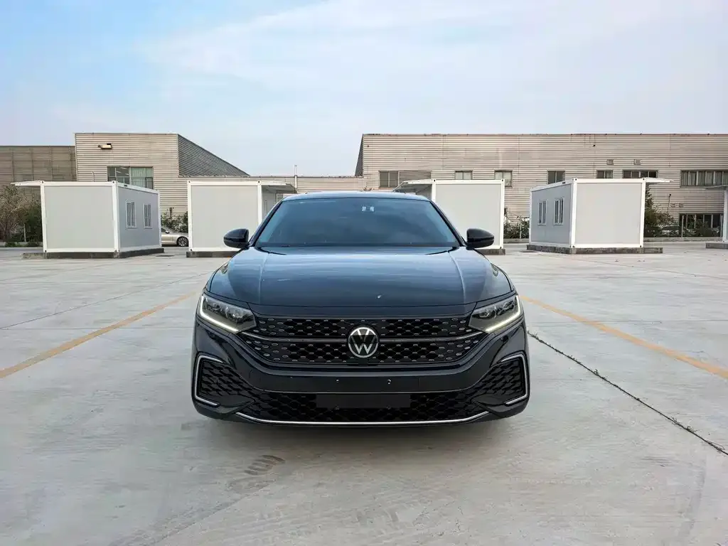 Volkswagen Passat — фото 5