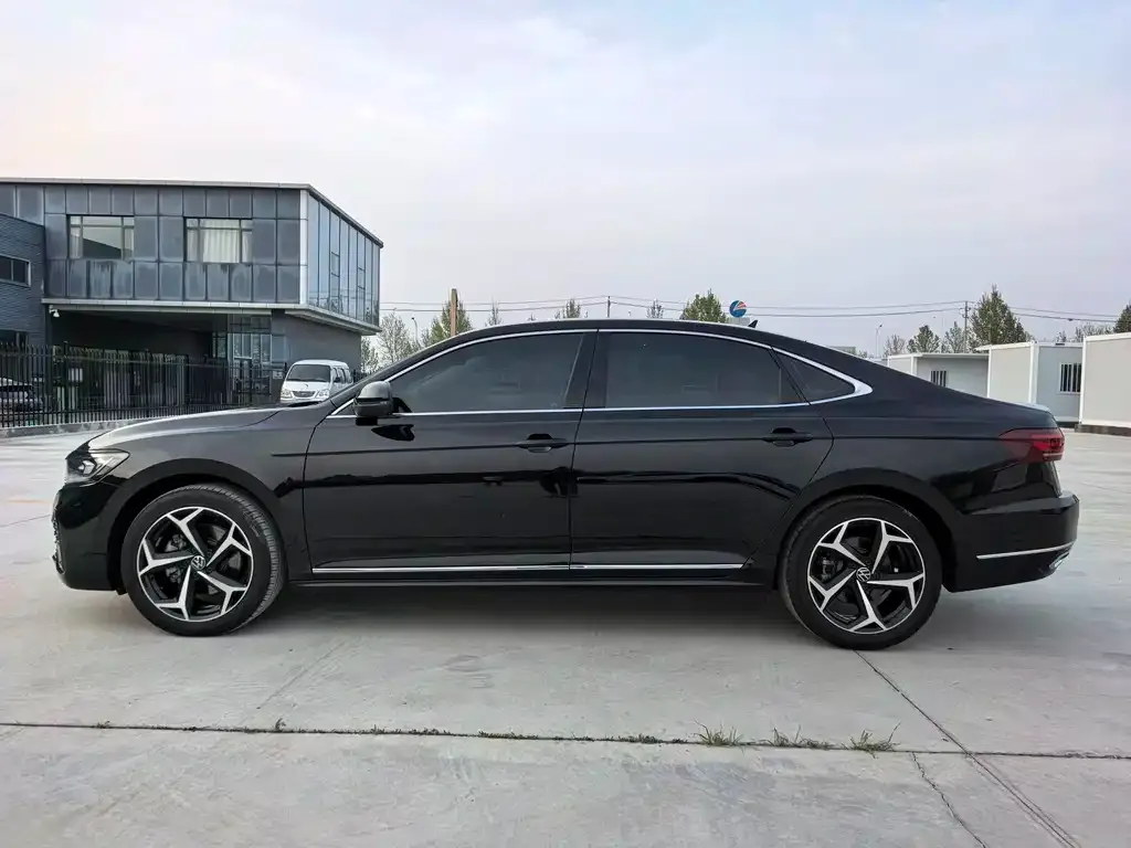 Volkswagen Passat — фото 3