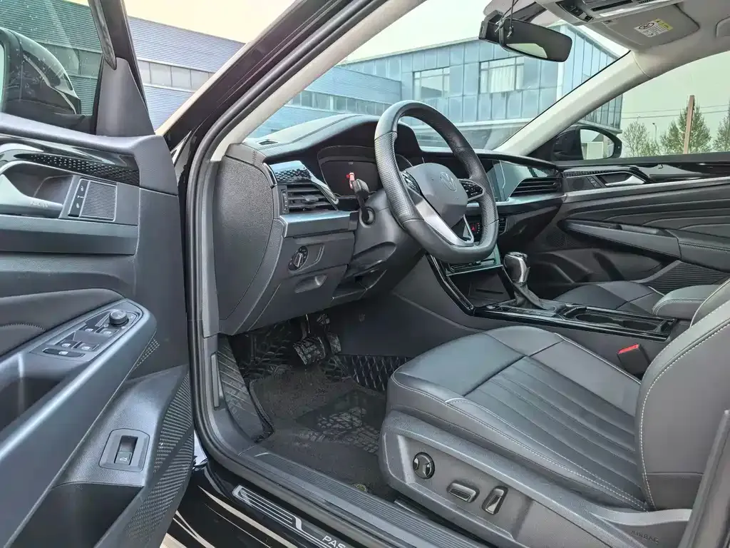 Volkswagen Passat — фото 10