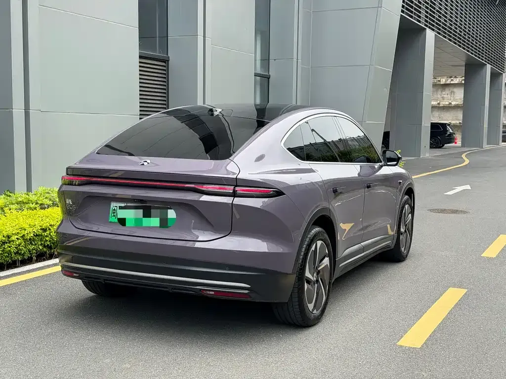 NIO EC6 — фото 10