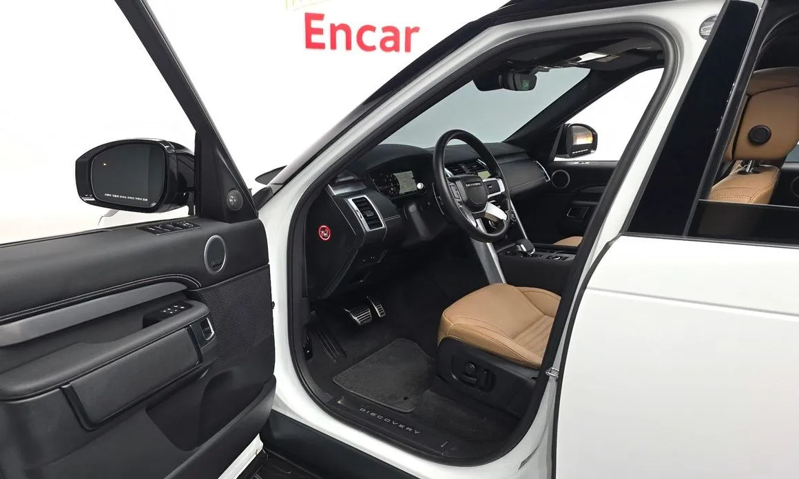 Land Rover Discovery 2024 из KR, фото 6