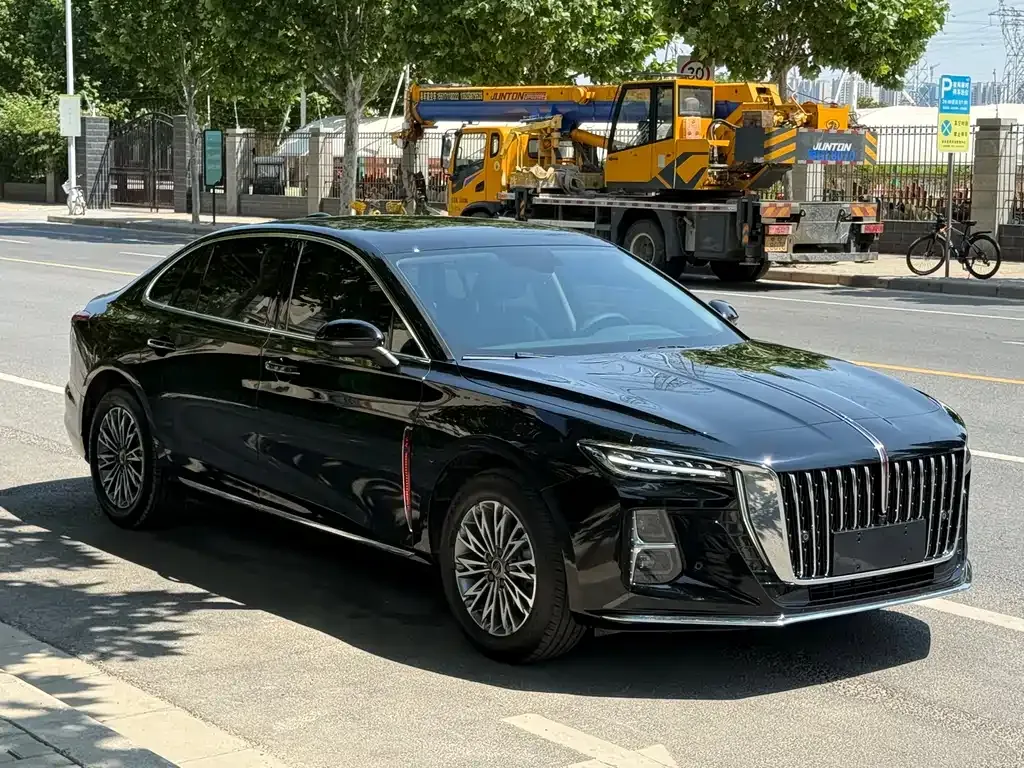 Hongqi H5 — фото 6