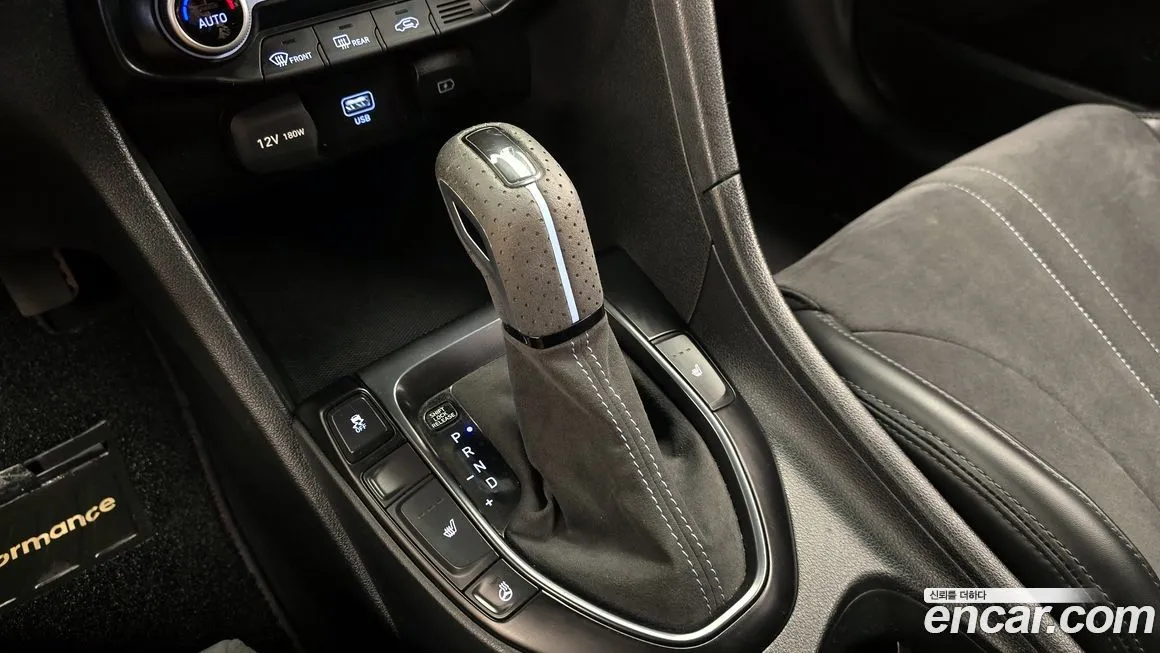 Hyundai Veloster 2021 из KR, фото 6