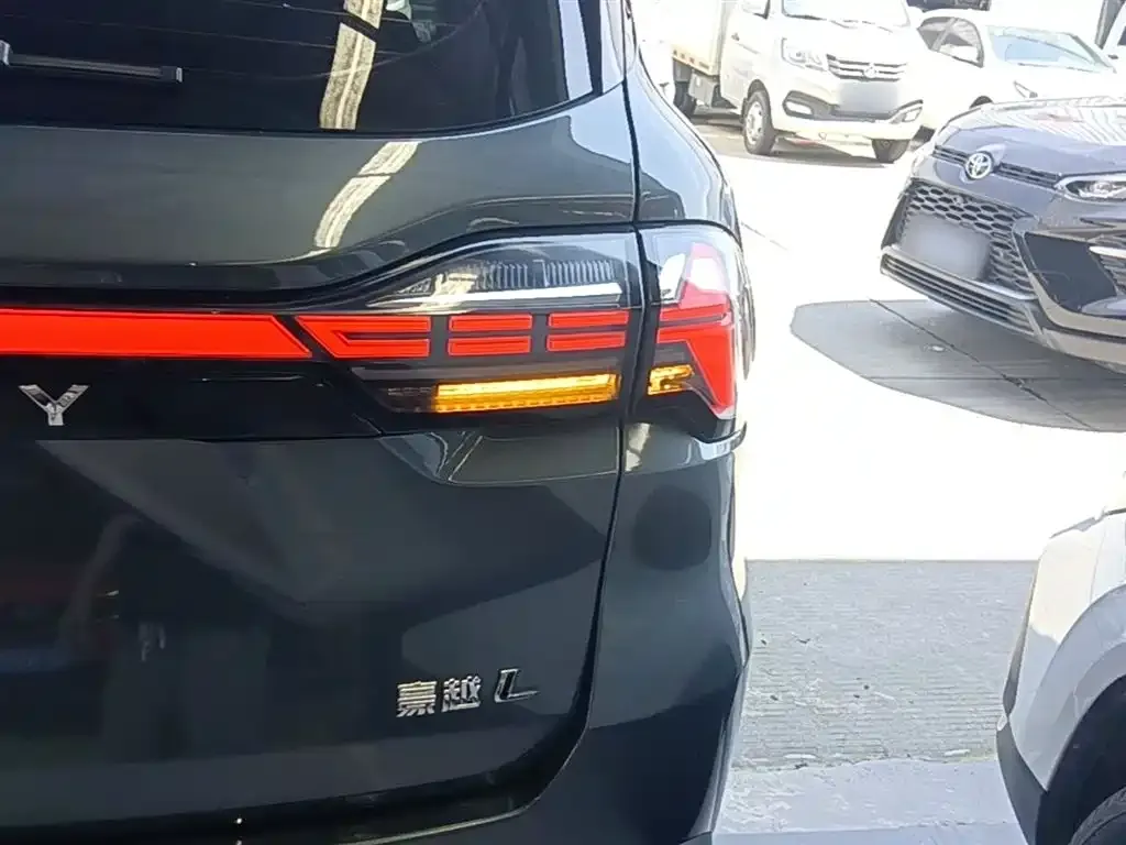 Geely Haoyue L 2024 из CN, фото 5