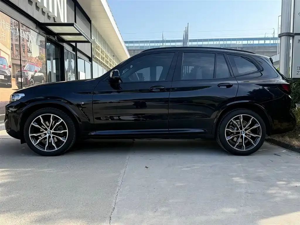 BMW X3 — фото 9
