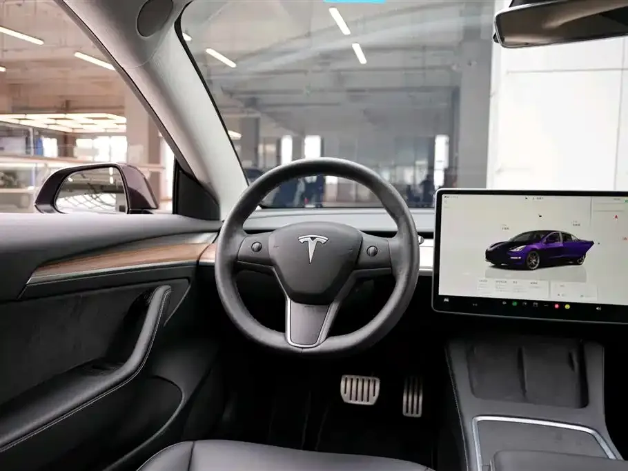 Tesla Model 3 — фото 3