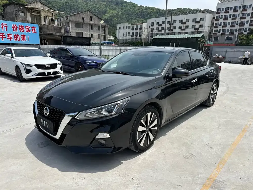 Nissan Teana