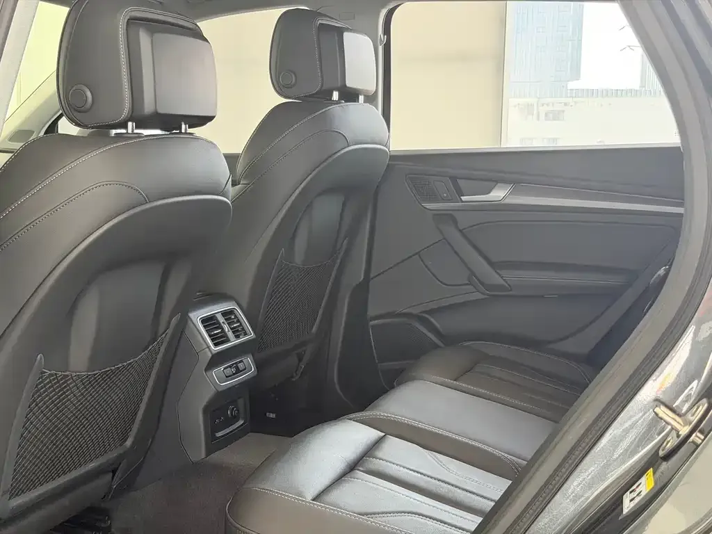 Audi Q5L 2022 из CN, фото 5
