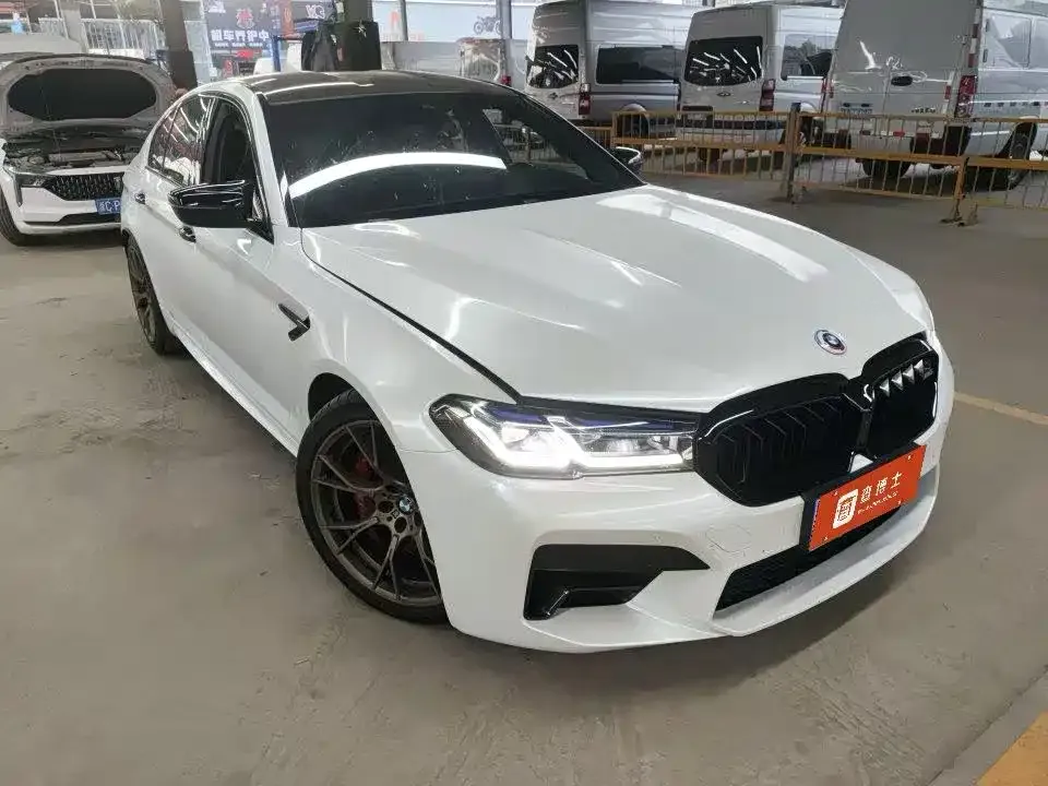 BMW M5