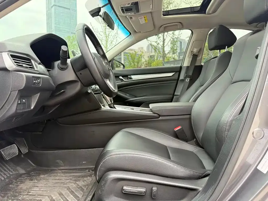 Honda Accord — фото 6