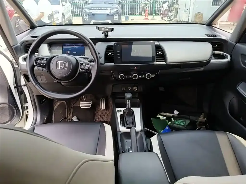 Honda Fit — фото 8