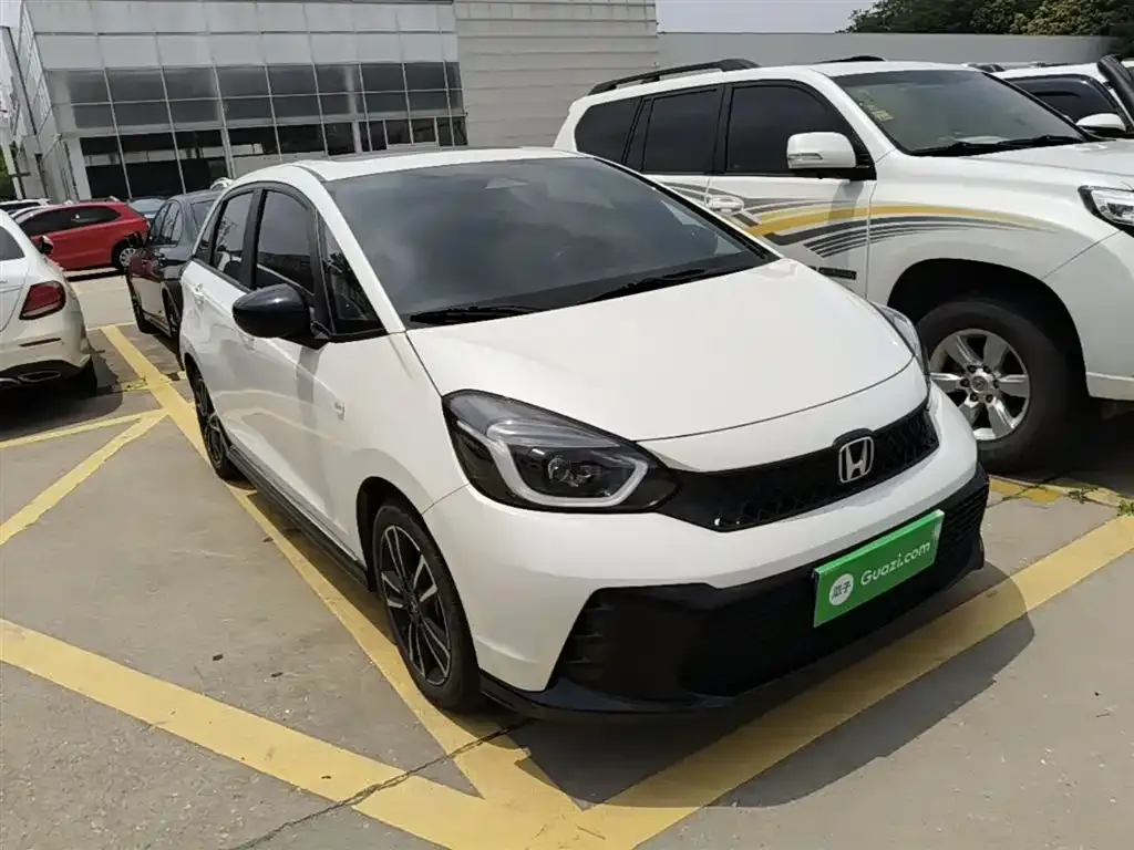 Honda Fit — фото 9