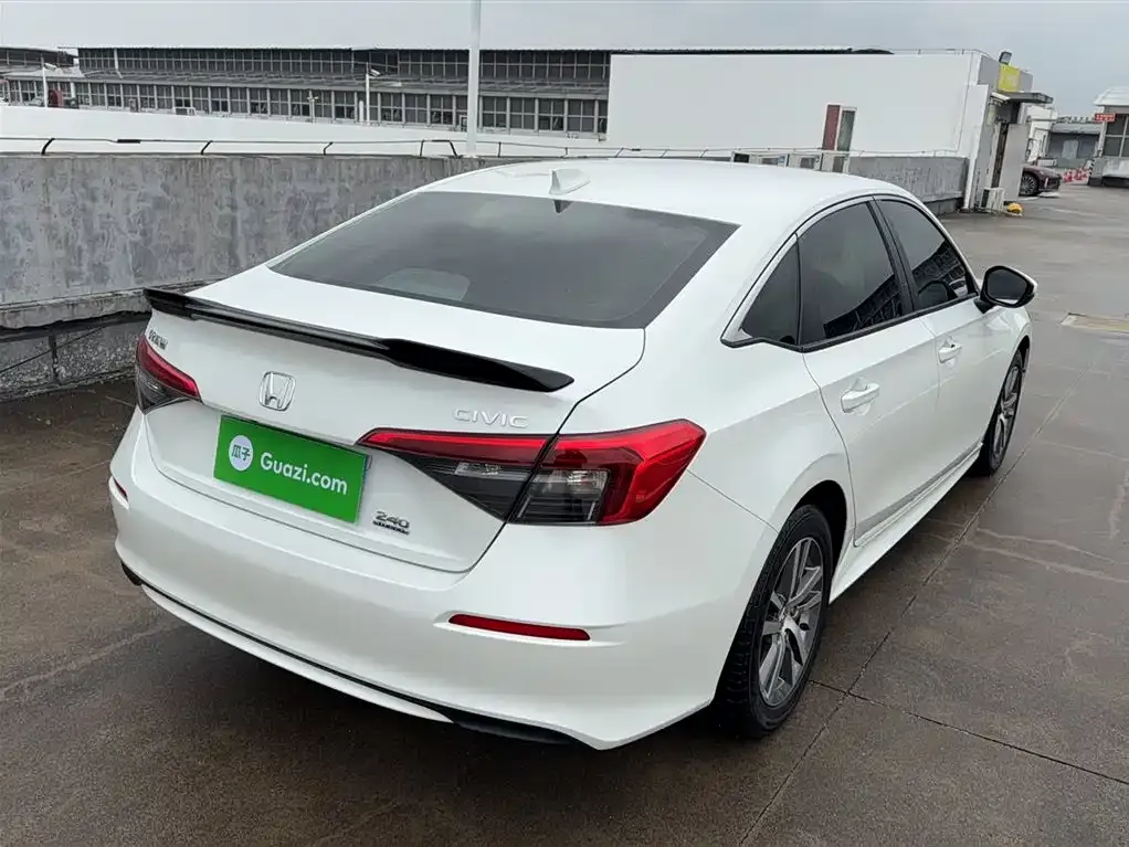 Honda Civic — фото 3