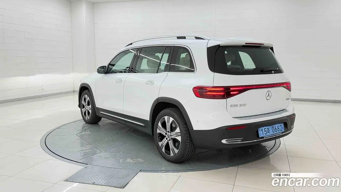 Mercedes-Benz EQB 2026 из KR, фото 3