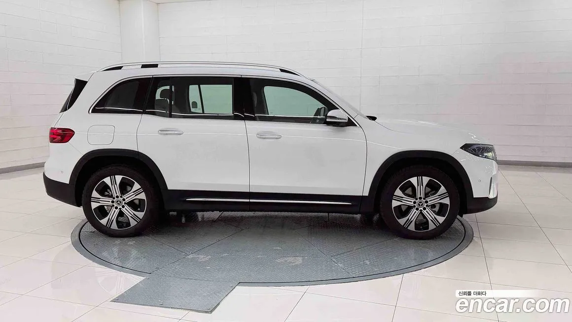 Mercedes-Benz EQB 2026 из KR, фото 8