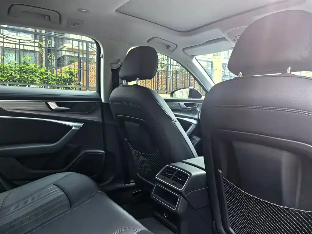 Audi A6 (Import) 2023 из CN, фото 2