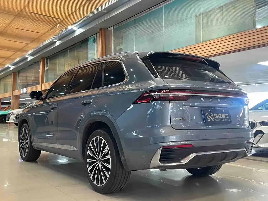 Geely Xingyue L — фото 9