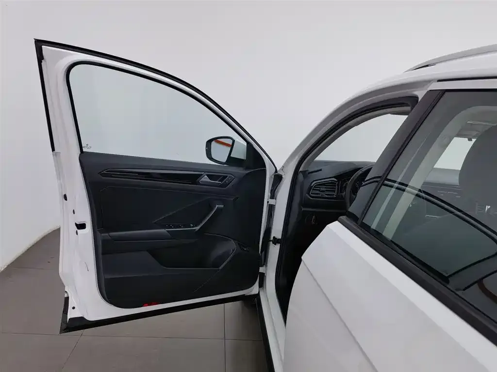 Volkswagen T-Roc 2022 из CN, фото 3