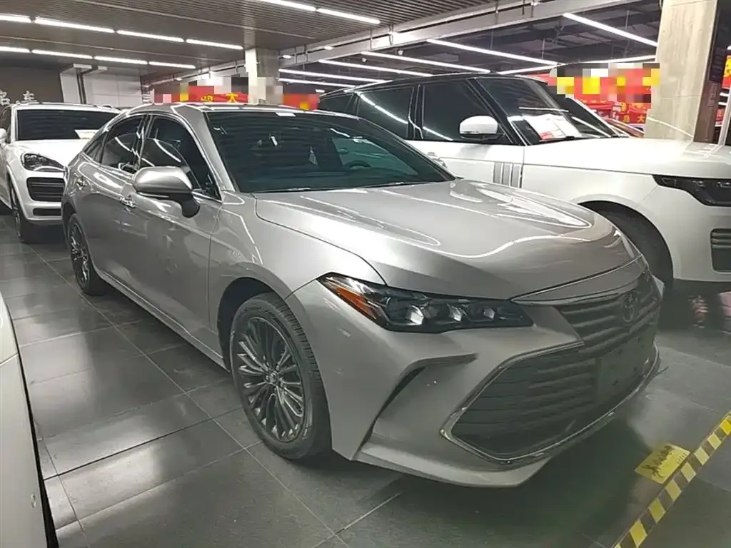Toyota Avalon — фото 10