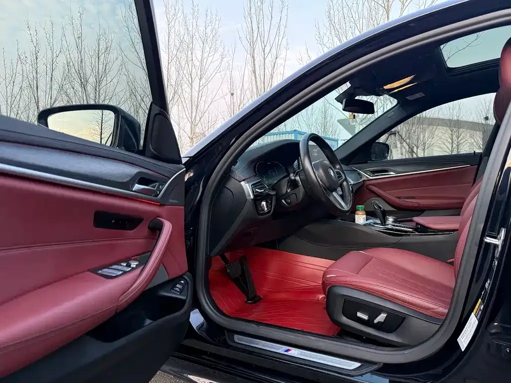 BMW 5 Series New Energy — фото 2