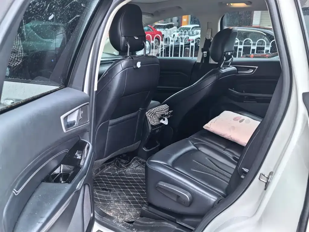Ford Edge 2021 из CN, фото 4