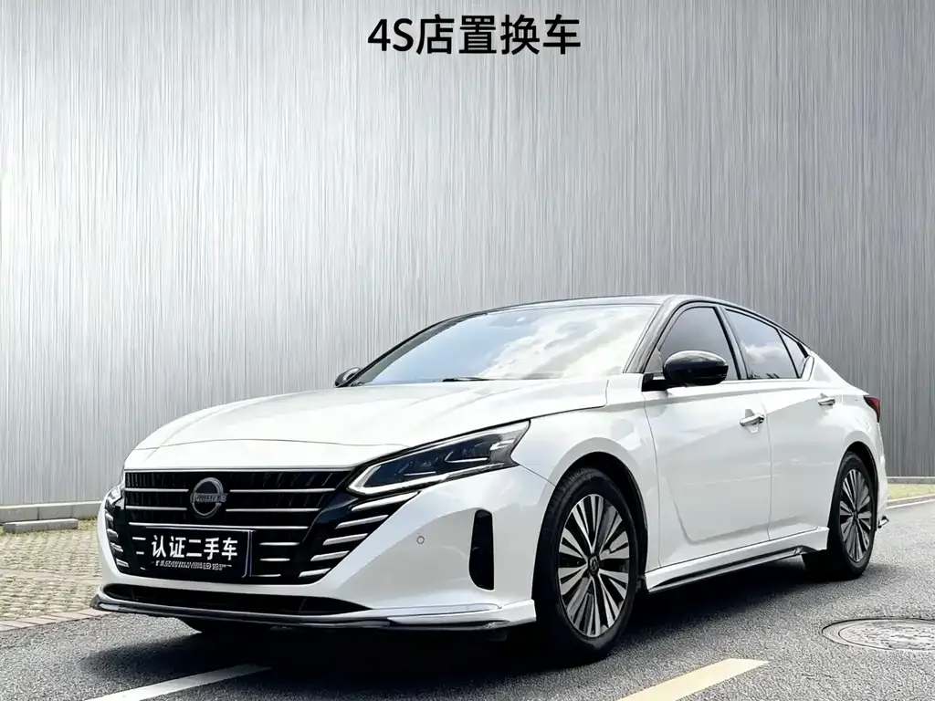 Nissan Teana — фото 1
