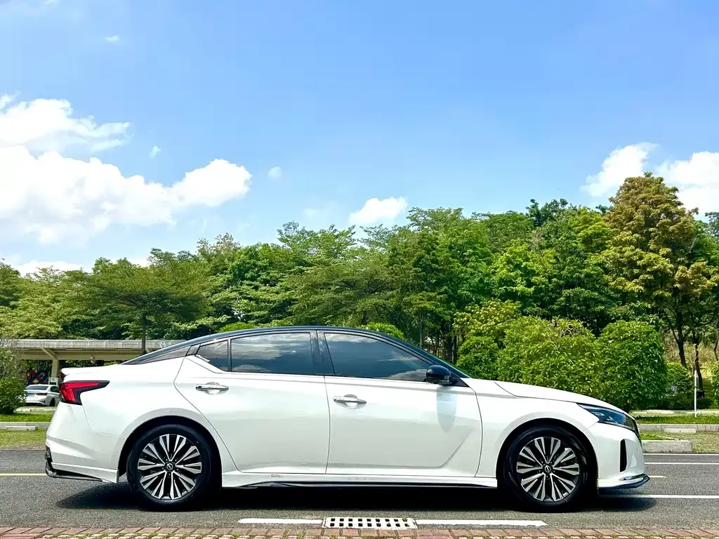 Nissan Teana — фото 10
