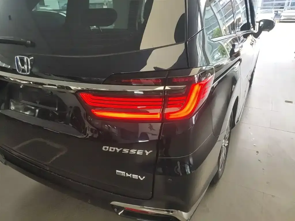 Honda Odyssey 2024 из CN, фото 4