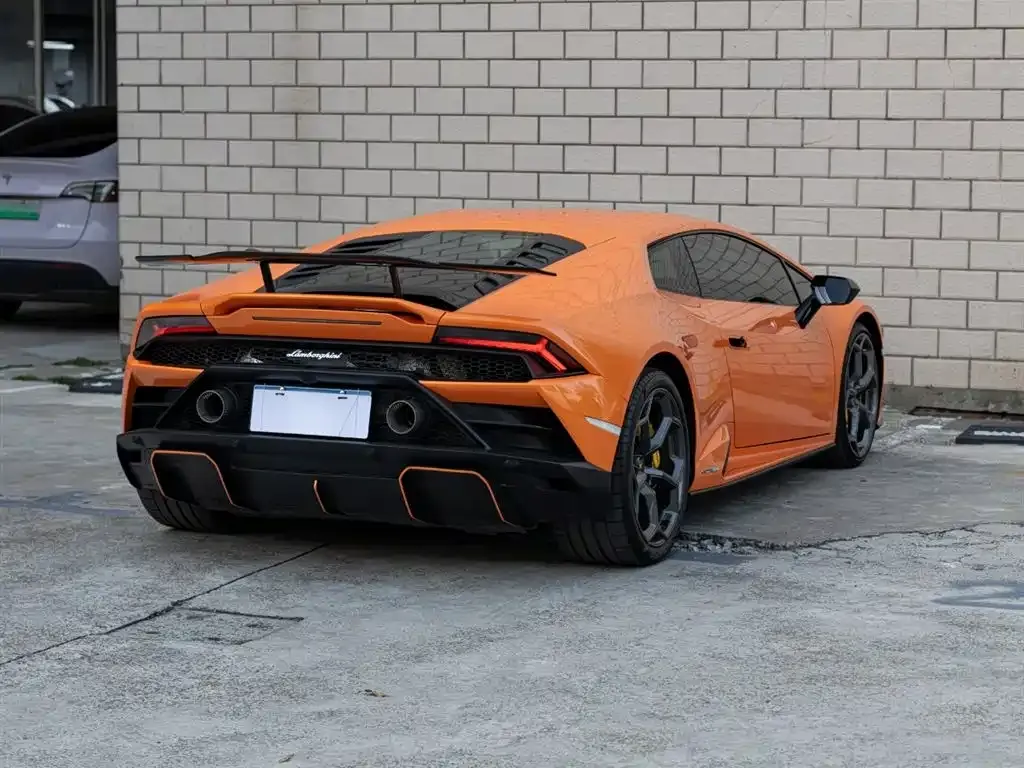 Lamborghini Huracan — фото 10