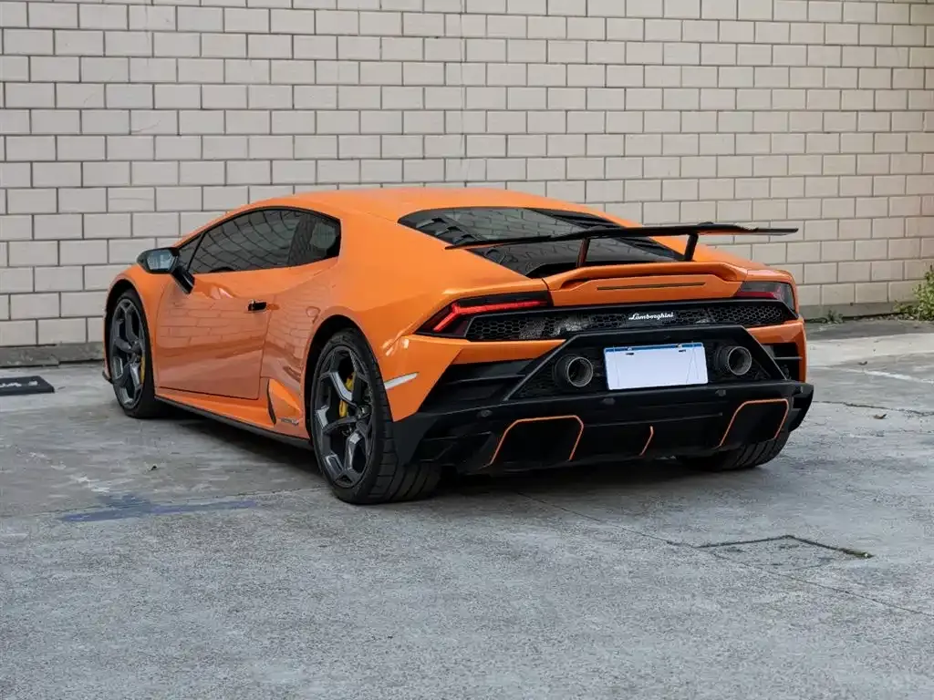 Lamborghini Huracan — фото 9