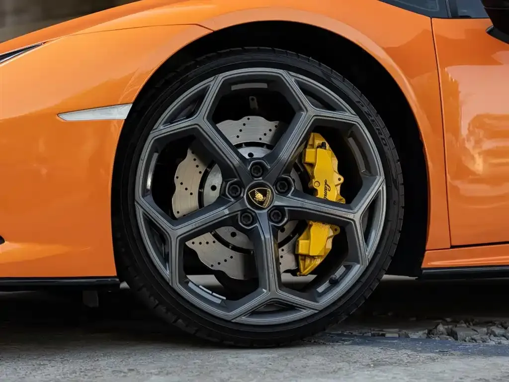 Lamborghini Huracan — фото 6